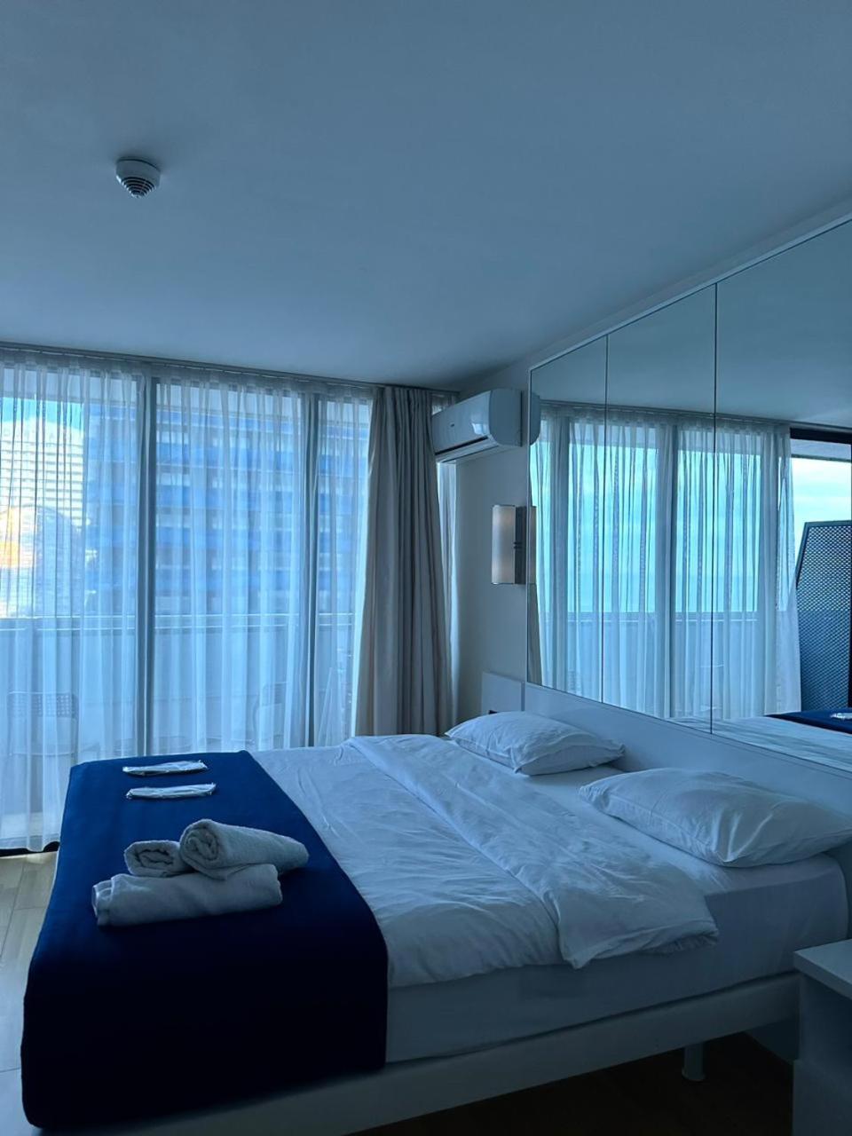 Luxury Panorama Sea View Apartment & Central Batumi Exteriér fotografie